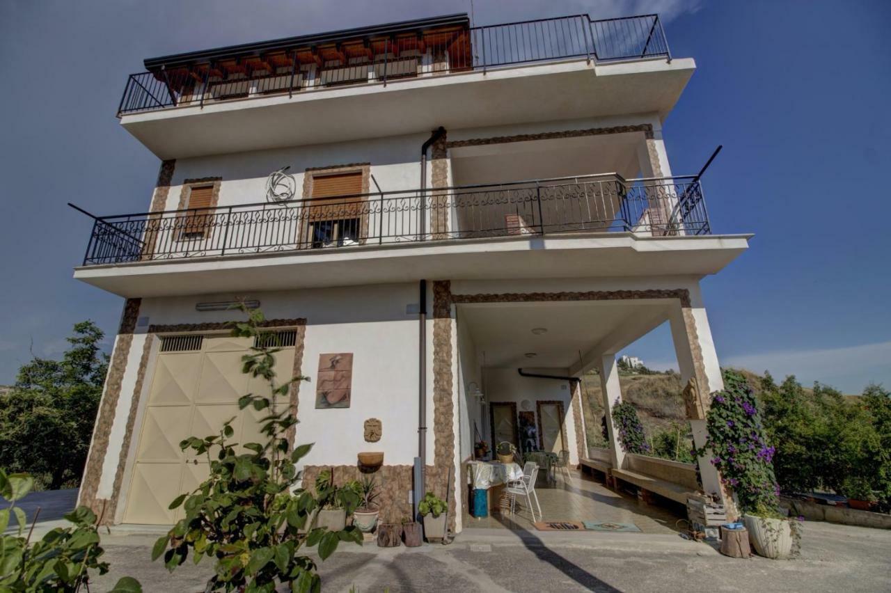 Casa Vacanza Villa Anna Raffadali Bagian luar foto